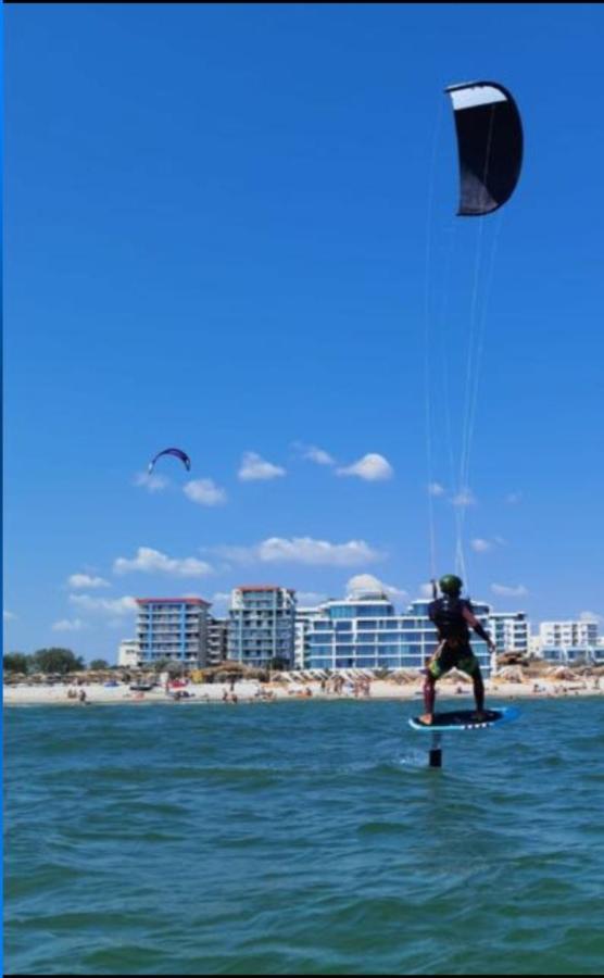 Bluemarina Apartamente Mamaia Exteriör bild