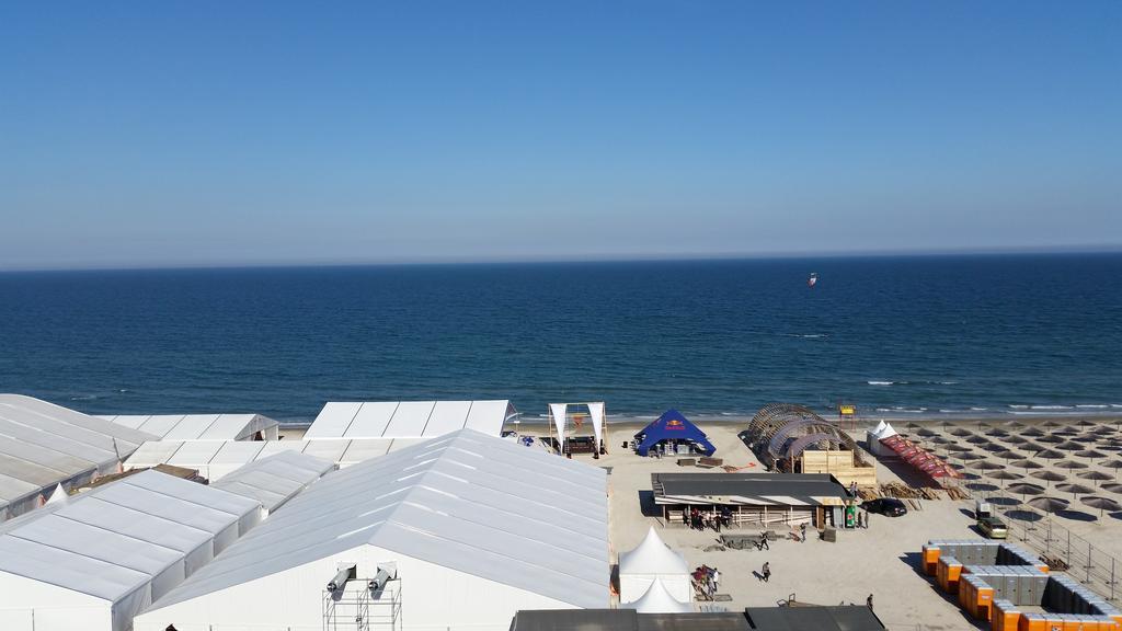 Bluemarina Apartamente Mamaia Exteriör bild