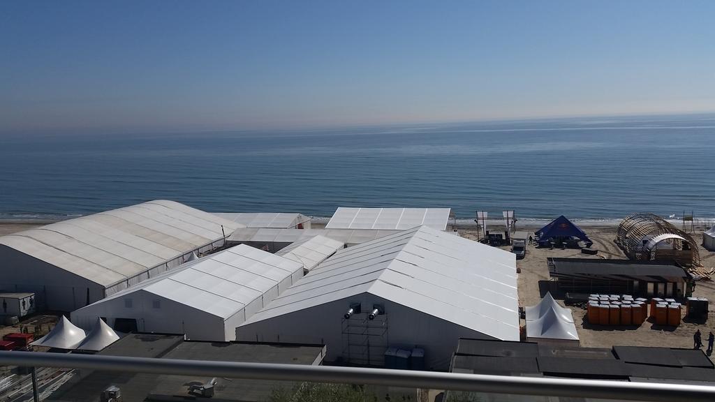 Bluemarina Apartamente Mamaia Exteriör bild