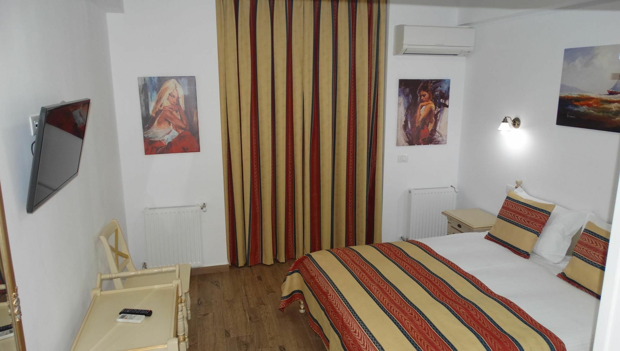 Bluemarina Apartamente Mamaia Exteriör bild