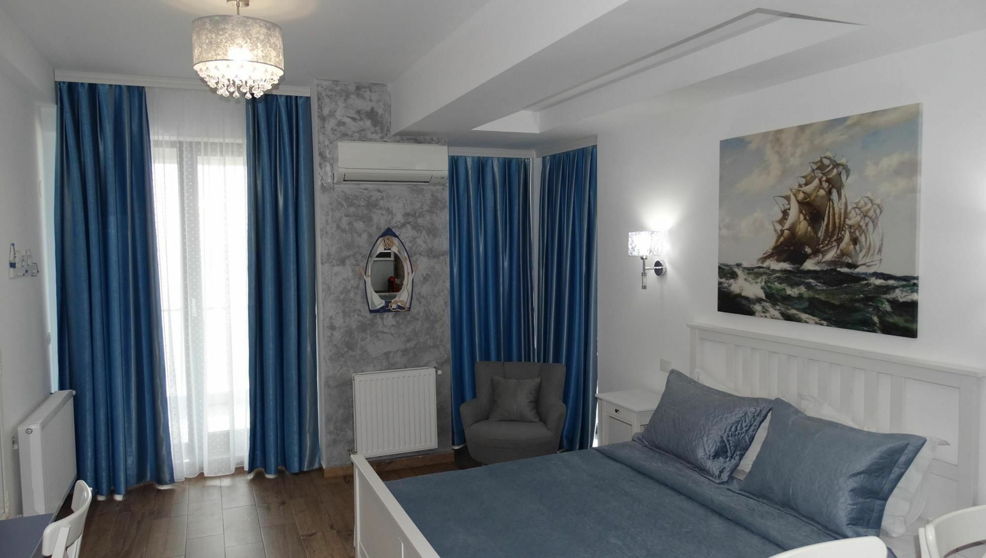 Bluemarina Apartamente Mamaia Exteriör bild