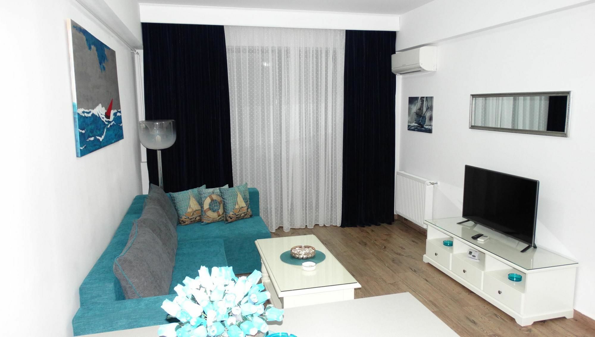 Bluemarina Apartamente Mamaia Exteriör bild