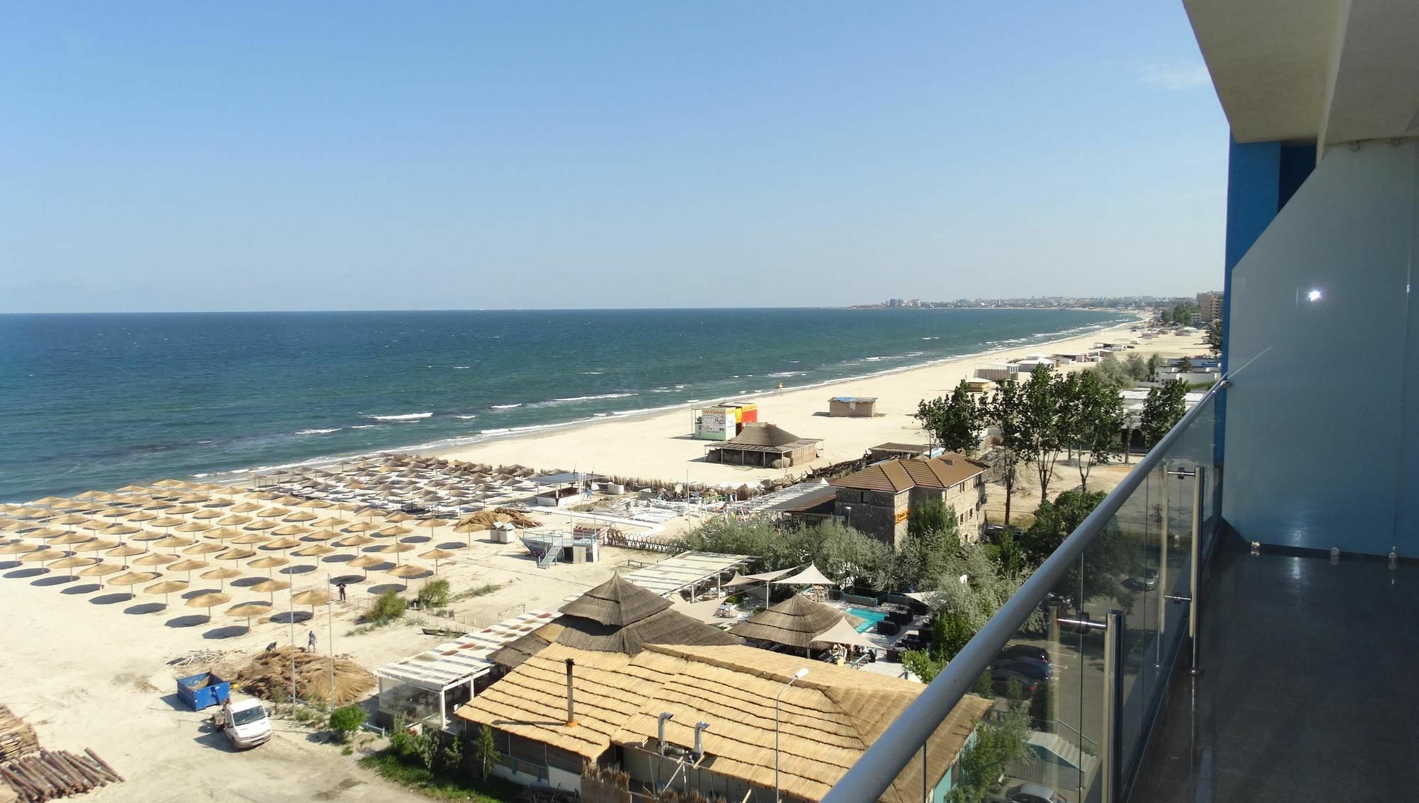 Bluemarina Apartamente Mamaia Exteriör bild
