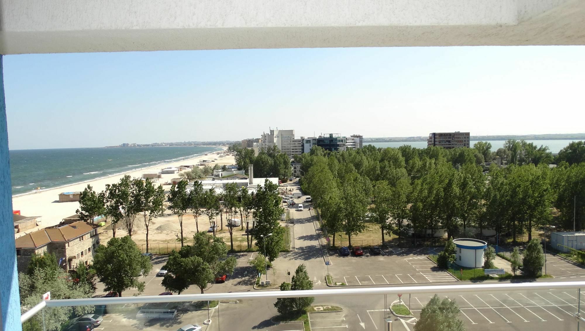 Bluemarina Apartamente Mamaia Exteriör bild