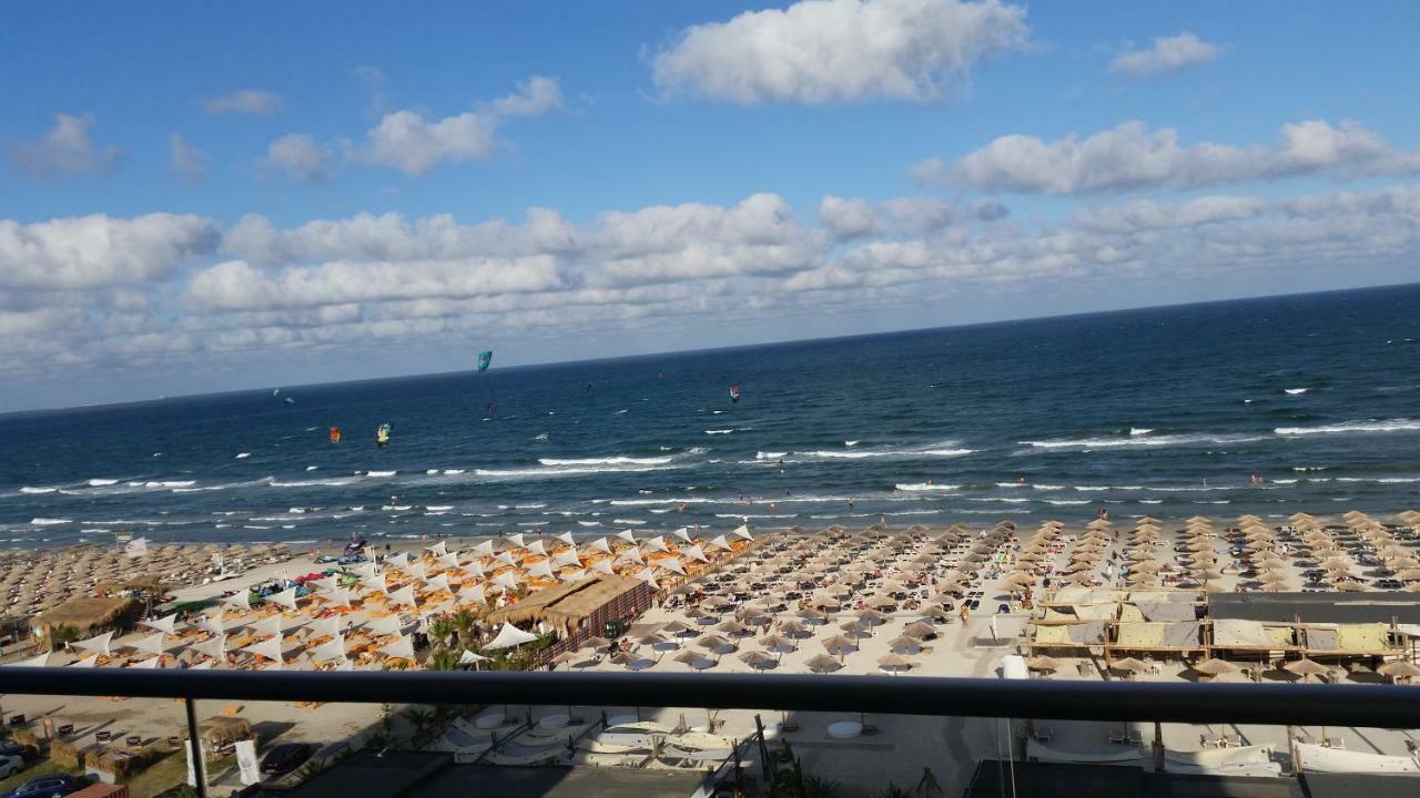 Bluemarina Apartamente Mamaia Exteriör bild