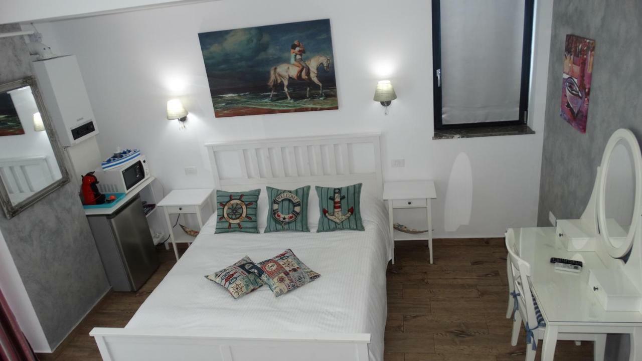 Bluemarina Apartamente Mamaia Exteriör bild
